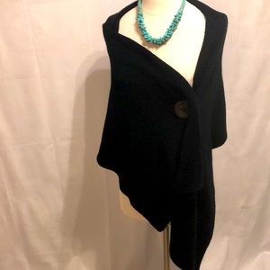 Adjustable Knit Shawl in Black